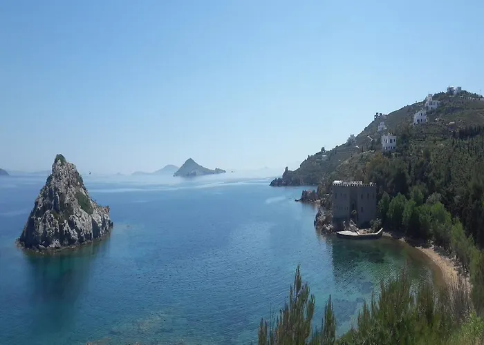 بيت للعطل Chris House *