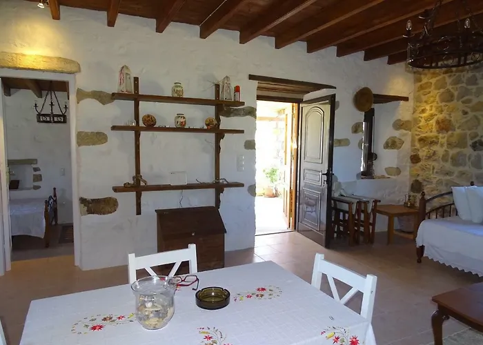 بيت للعطل Chris House *